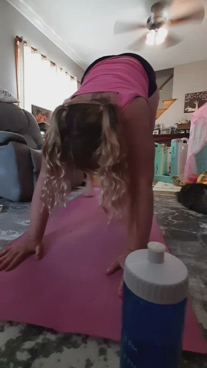 Josie Desire <strong>@diariesofahornyhousewife</strong> in real couple role play big ass blowjob chubby bbw bwc cum porn video