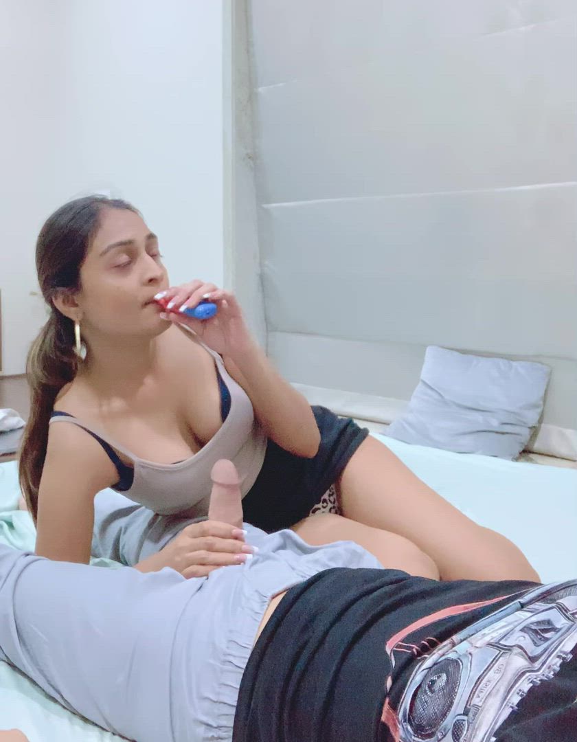 Juiceywifey <strong>@juiceewifee</strong> in porn video