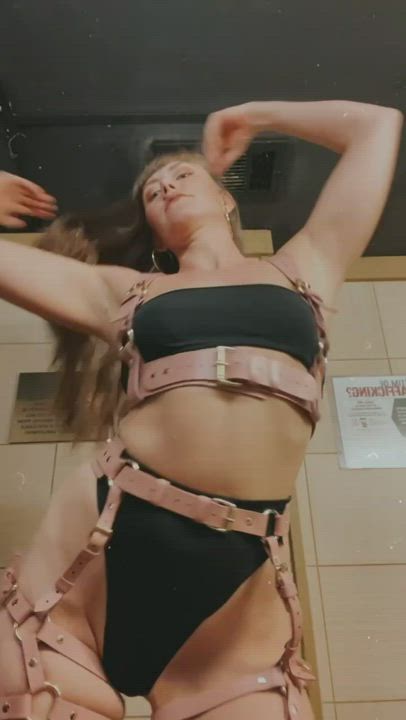 Jules <strong>@jewelsbreakstherules</strong> in porn video