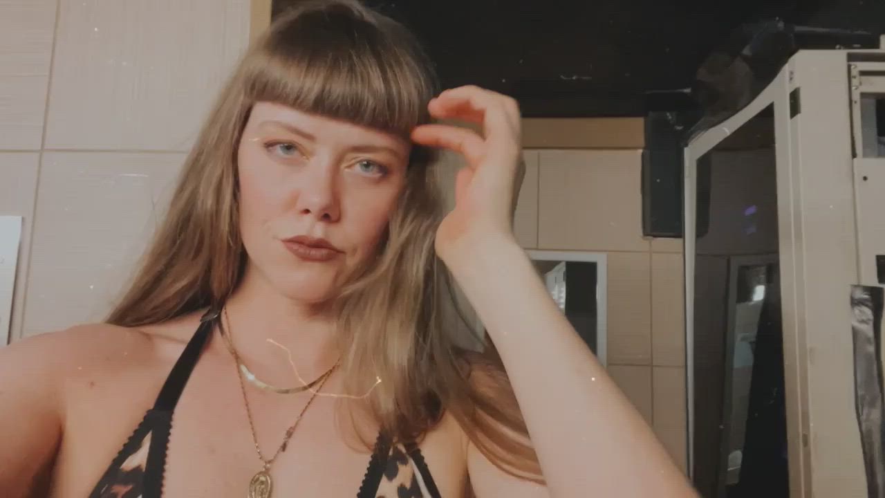 Jules <strong>@jewelsbreakstherules</strong> in long hair lingerie stripper porn video
