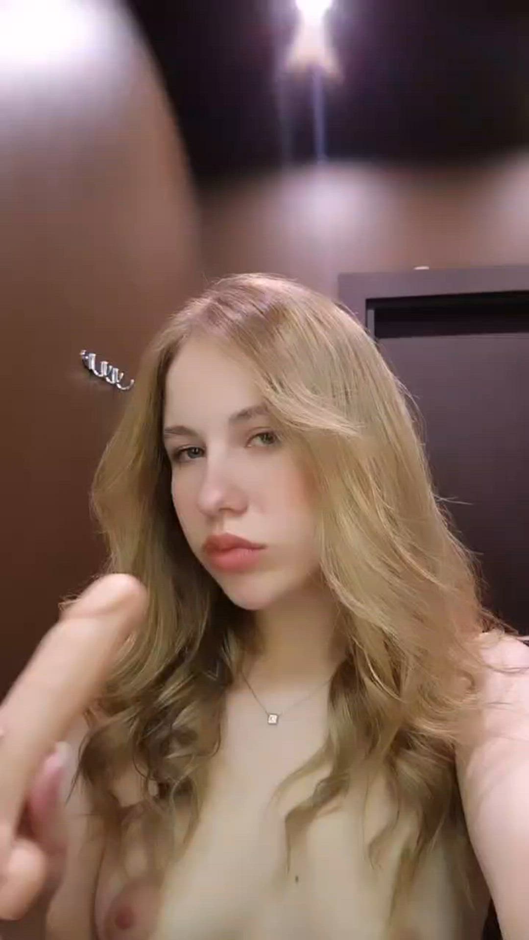Julia0103 <strong>@bella_lla</strong> in porn video