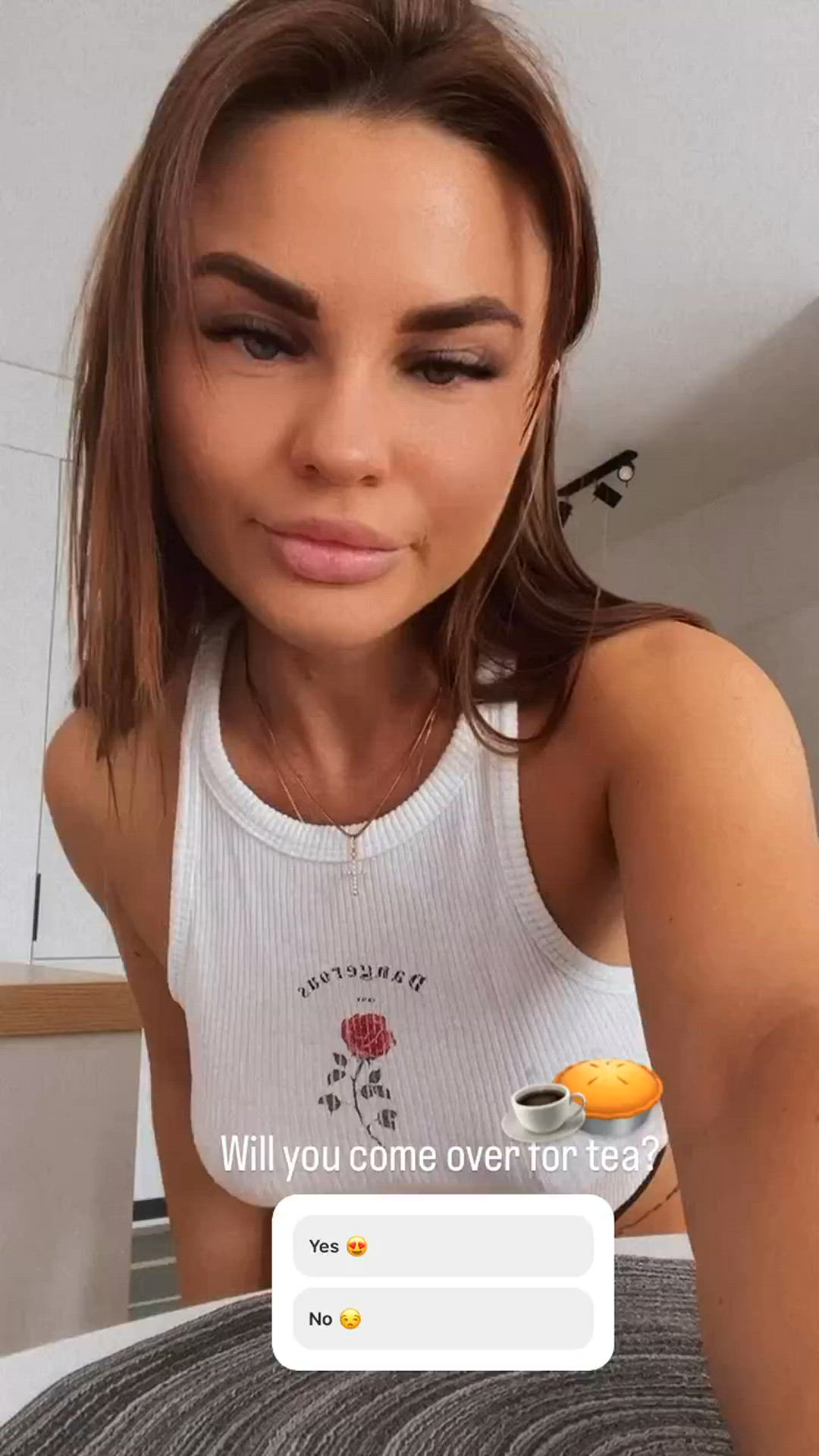 Julia0103 <strong>@bella_lla</strong> in porn video