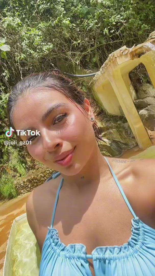 Julieta ? <strong>@julig01</strong> in swimming pool redhead latina porn video
