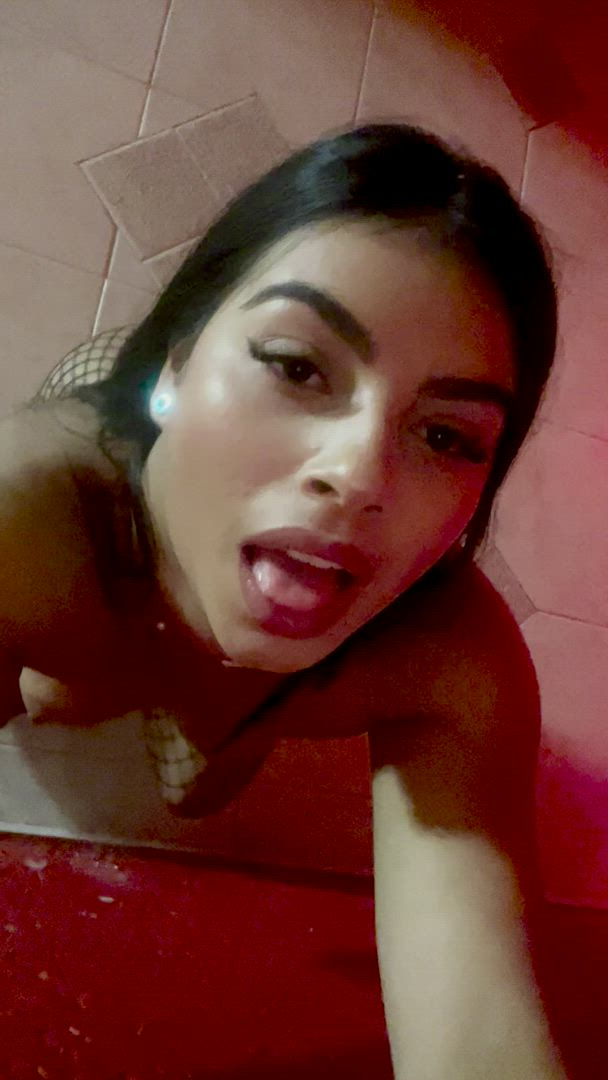 Julieta ? <strong>@julig01</strong> in tongue fetish colombian latina porn video
