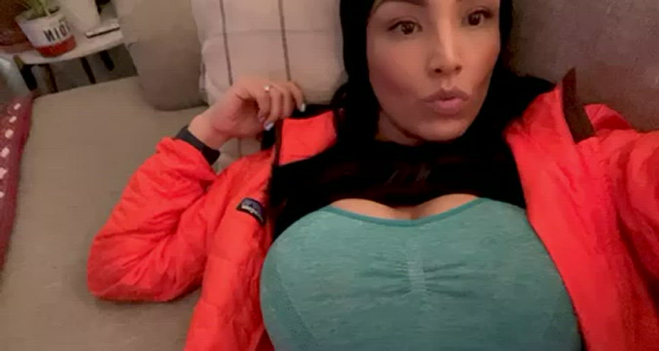 JustV4you <strong>@onlyv4you</strong> in porn video