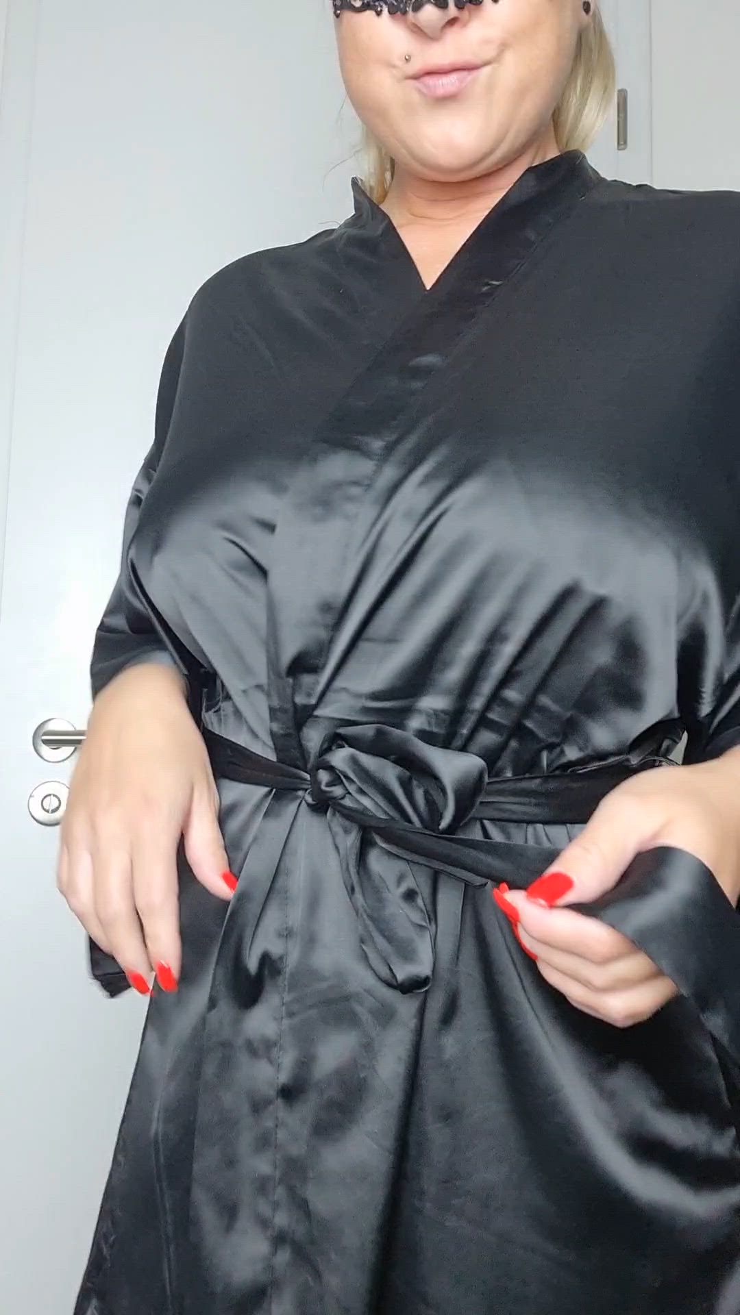 Katiemeluanie9 <strong>@action</strong> in big huge tits onlyfans porn video
