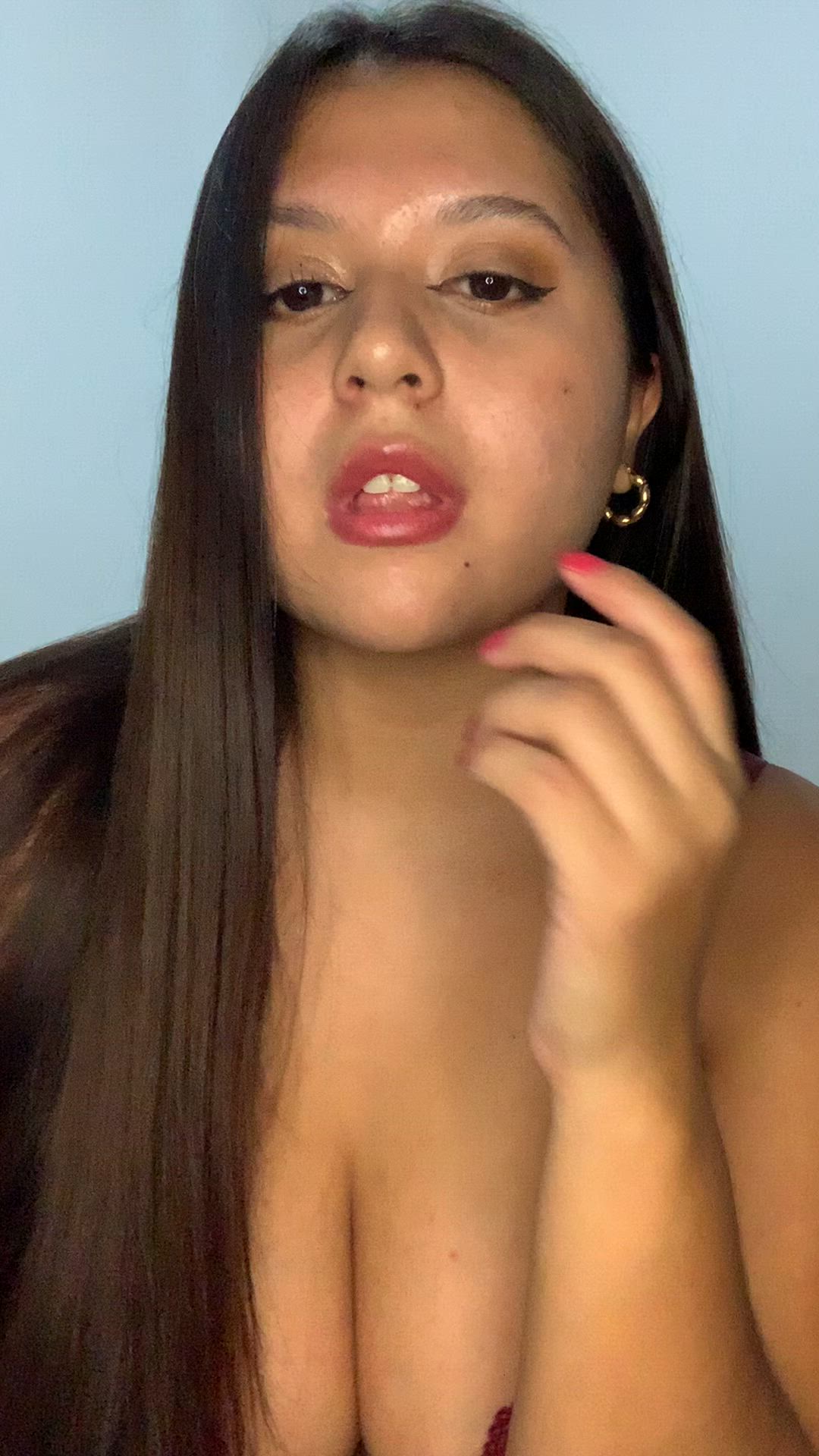 Kattybusty <strong>@kattybusty</strong> in porn video