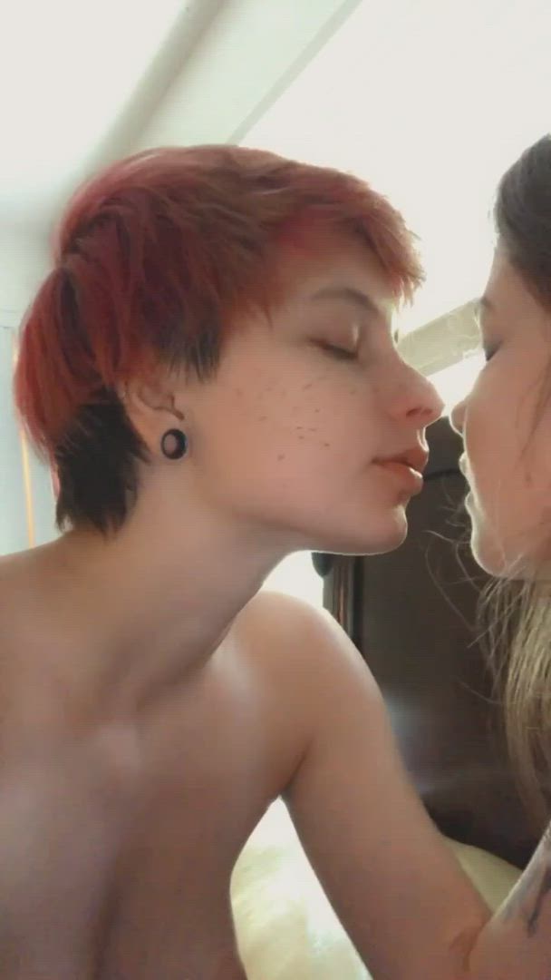 Kaydxnrae <strong>@kaydxn.rae</strong> in 21 years old girlfriends lesbians porn video