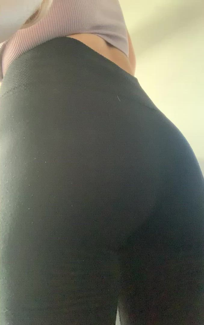 Kekekot <strong>@itskekekot</strong> in big clapping spread ass amateur booty porn video