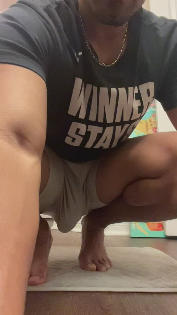 Kev <strong>@chavitocuhh23</strong> in big dick shorts feet porn video