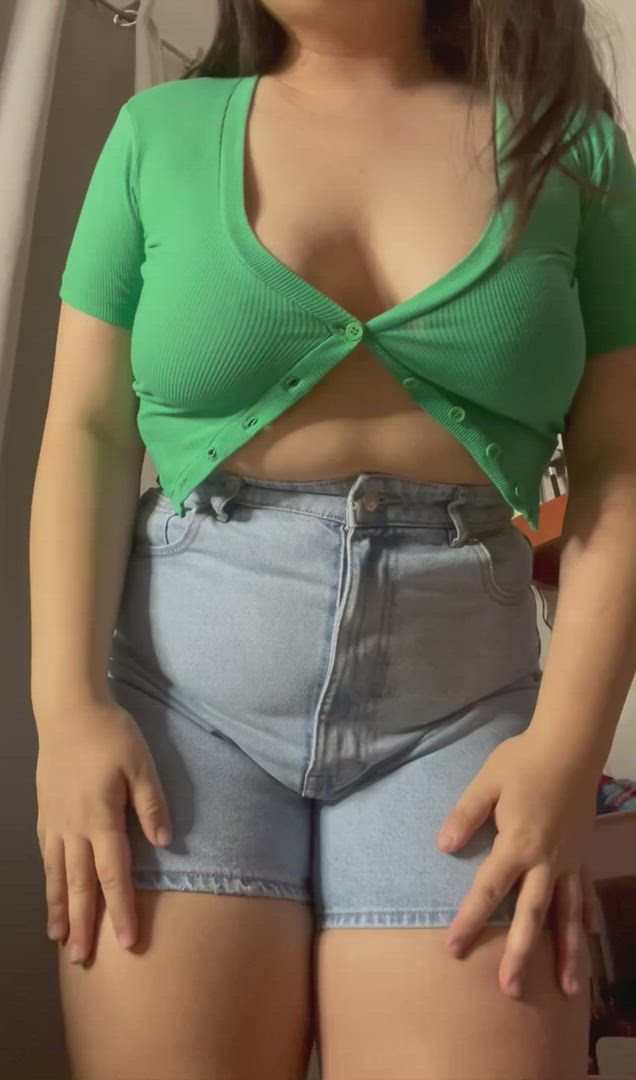 KIM CAIDE <strong>@kimcaide</strong> in r/asiansgonewild big tits filipina onlyfans tease thick porn video
