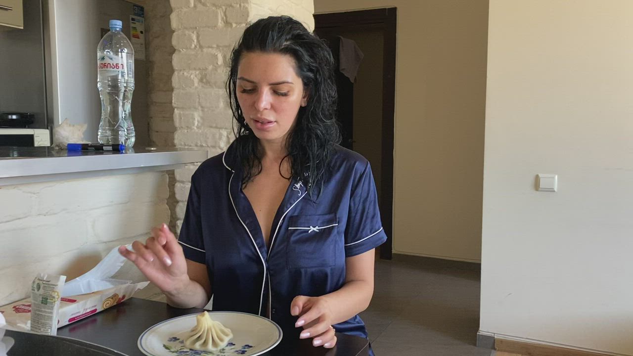 Kira Queen <strong>@kiraqueen</strong> in big nipples blue eyes big tits brunette big ass milf porn video