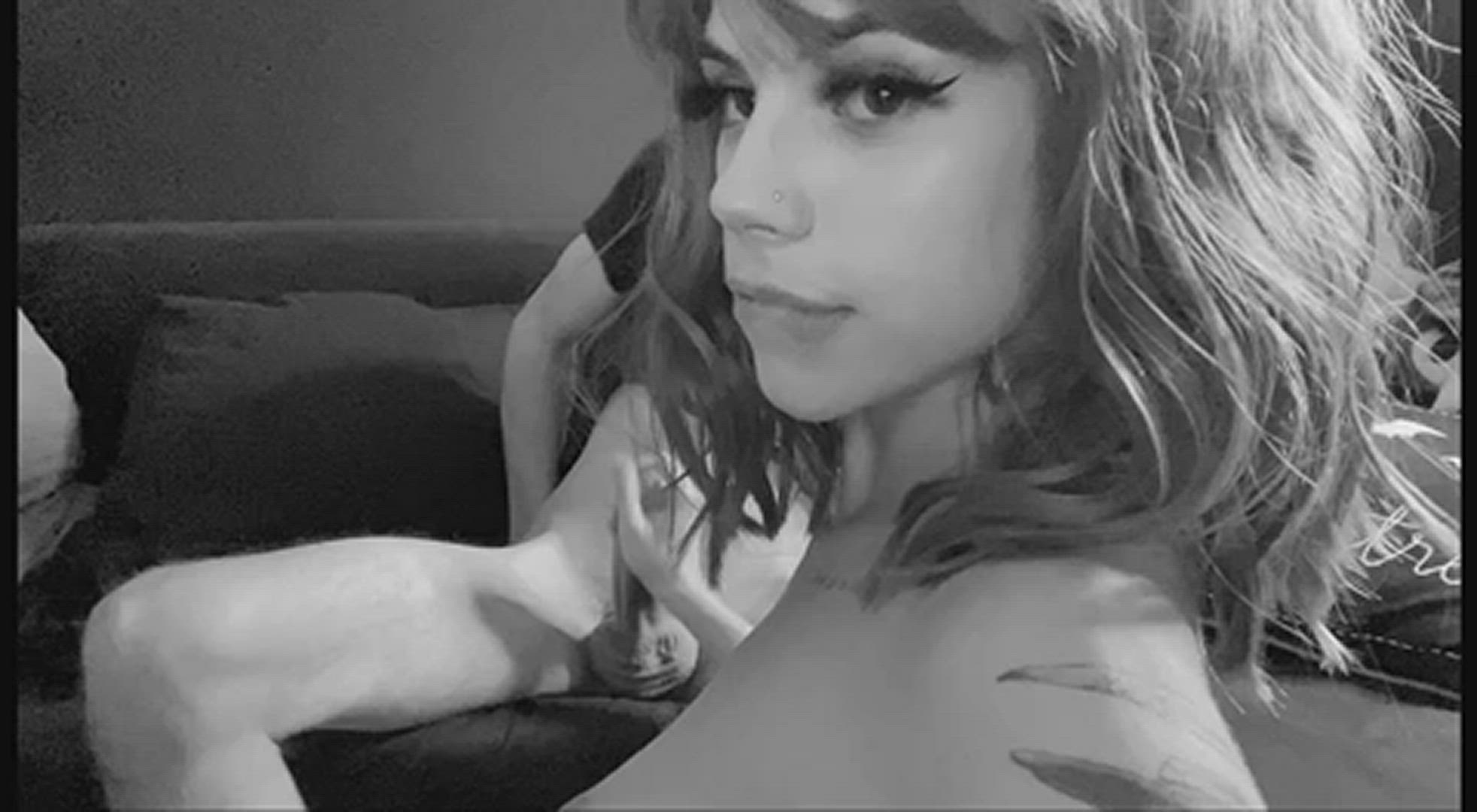 Kissmyypeace <strong>@kissmypeace</strong> in cock worship eye contact real couple r/catgirls small tits big dick porn video