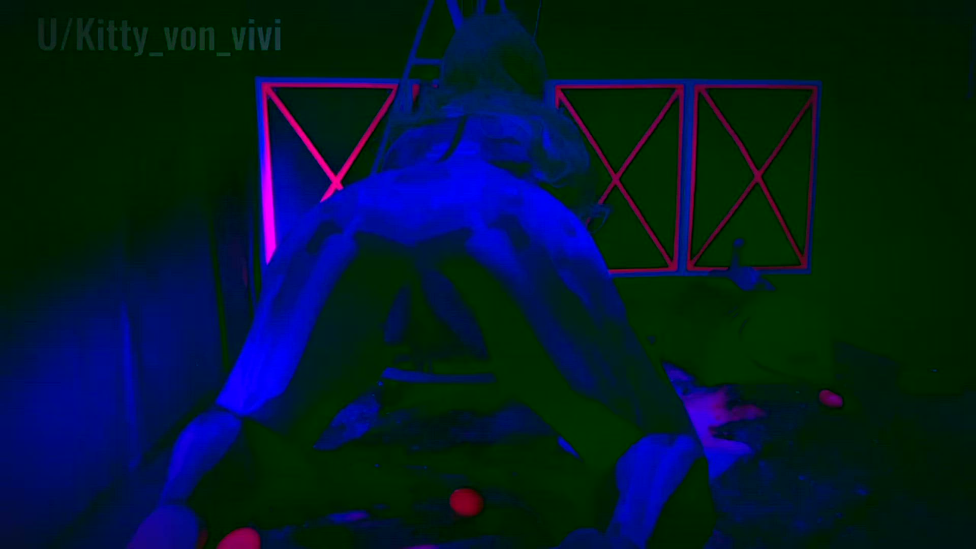 Kitty_von_vivi <strong>@kitty_von_vivi</strong> in object insertion cosplay alien porn video