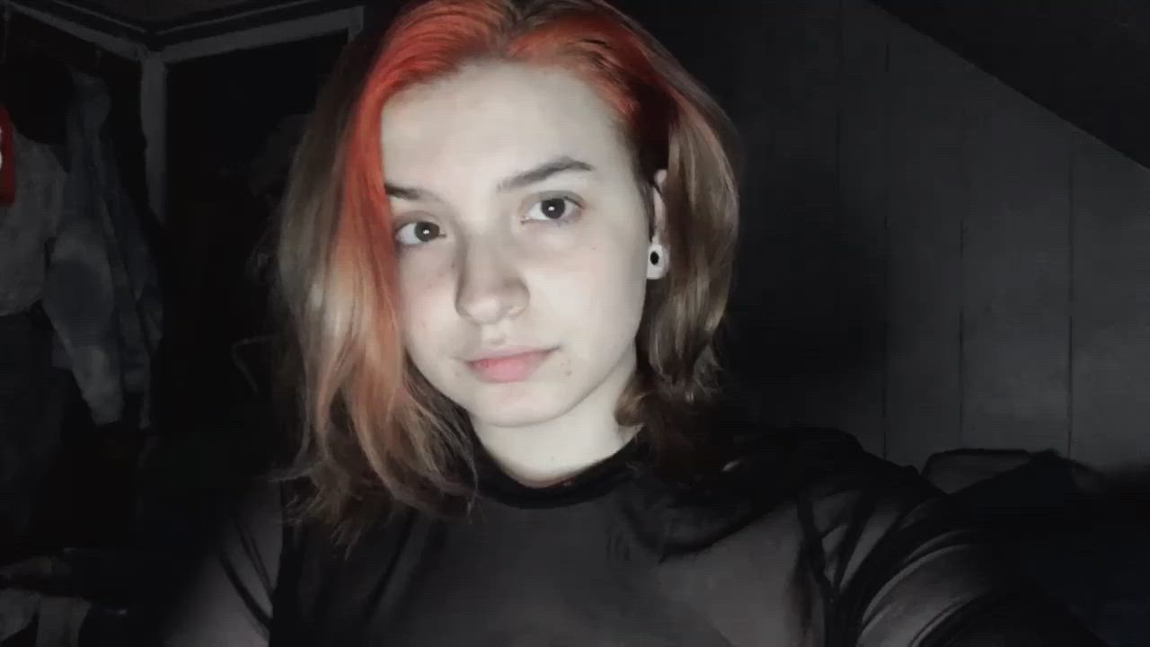 Klutz <strong>@kitleekat</strong> in big tits cute ass porn video