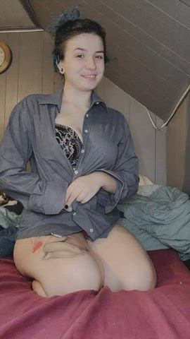 Klutz <strong>@kitleekat</strong> in porn video