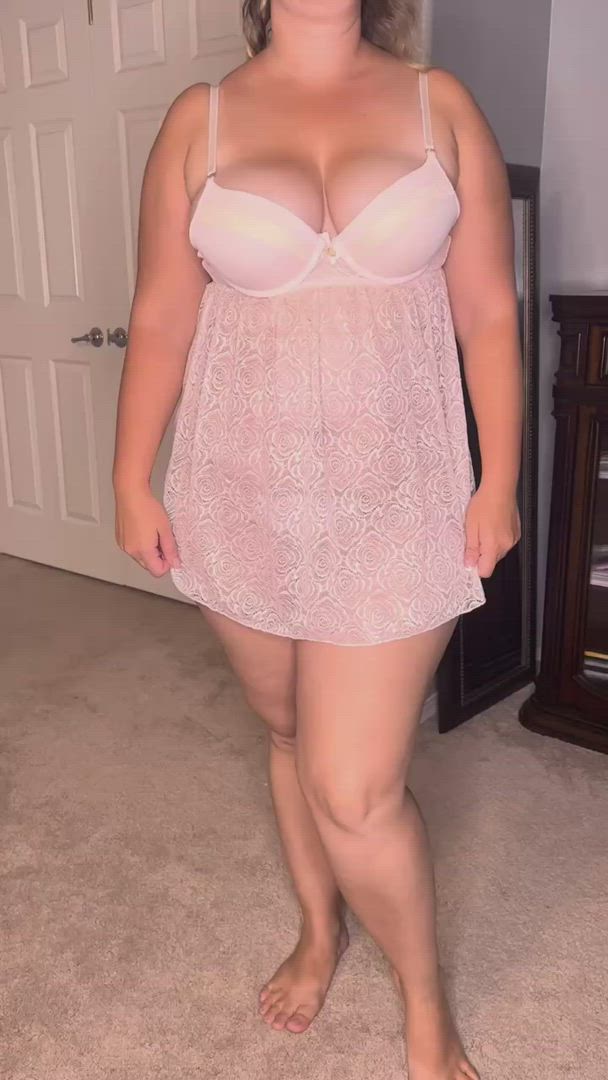 Krisylove <strong>@krissylovevip</strong> in natural tits curvy legs porn video