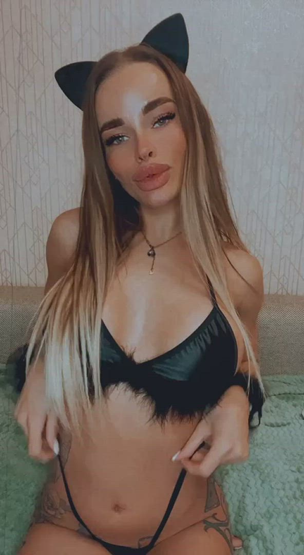 Ksenia Adolf <strong>@ksenia_adolf</strong> in porn video