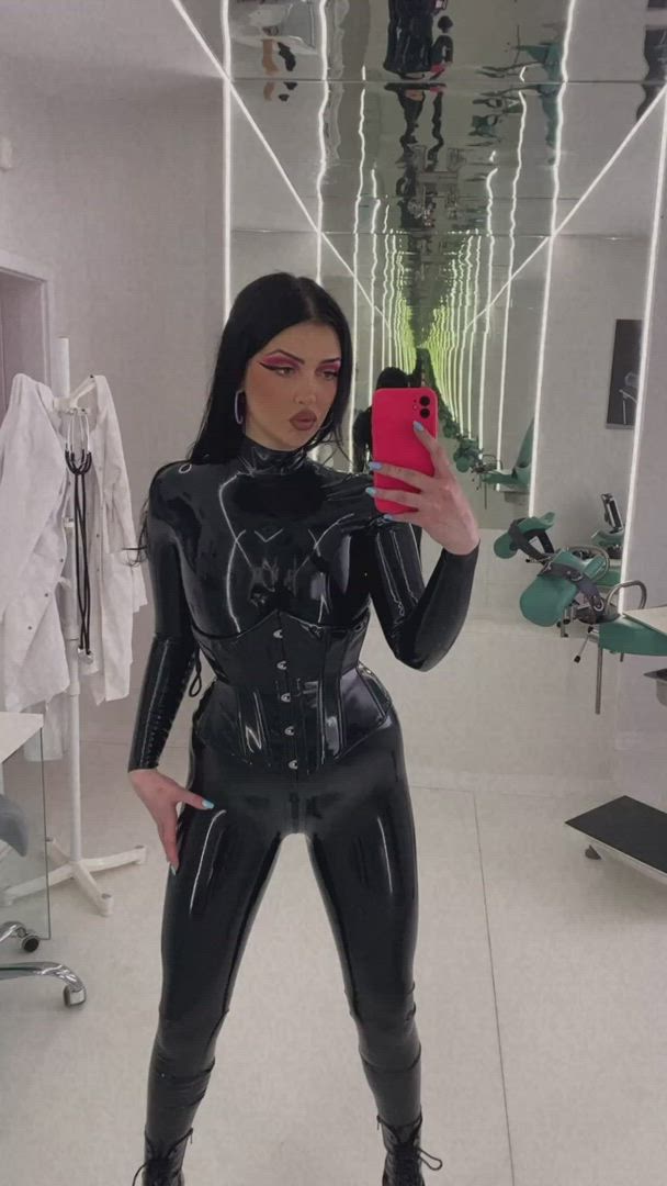 LadyGlamorous <strong>@mistressglamorous</strong> in porn video