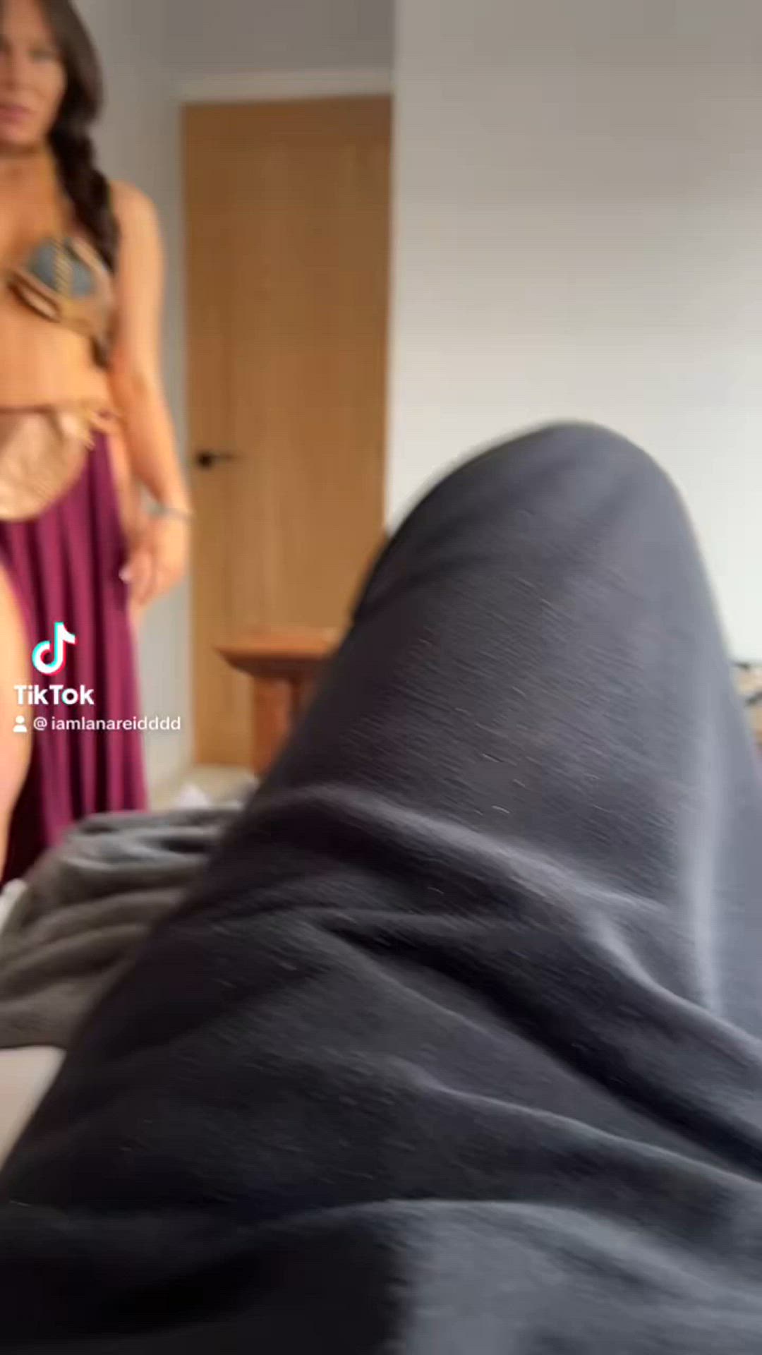 Lana Reid <strong>@lana_reid</strong> in princess leia flashing cosplay porn video
