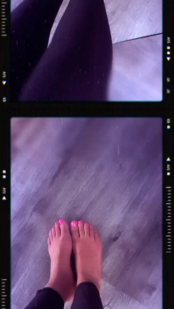 Lanaangel <strong>@lana_angel_official</strong> in cum dirty fetish licking on sucking feet porn video