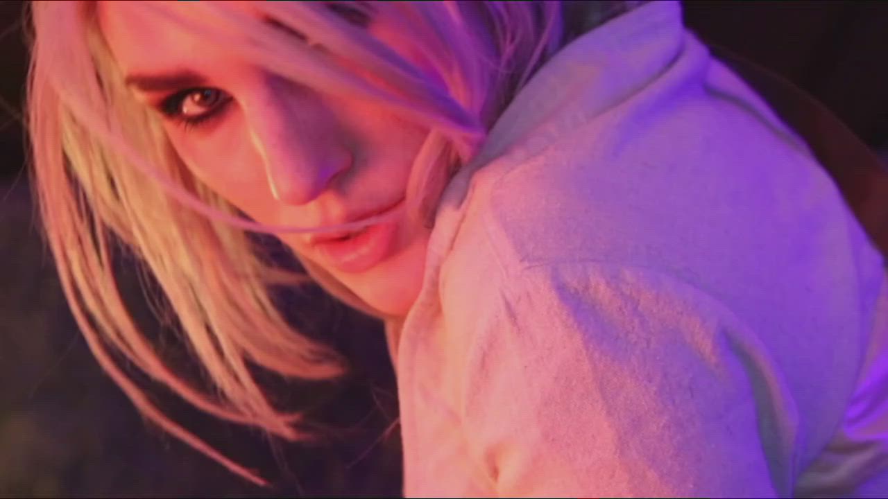 Lara Loxley <strong>@laraloxley</strong> in porn video