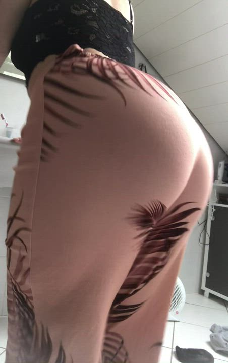 Laura ?? <strong>@laurabratsch97</strong> in bubble butt blonde ass porn video
