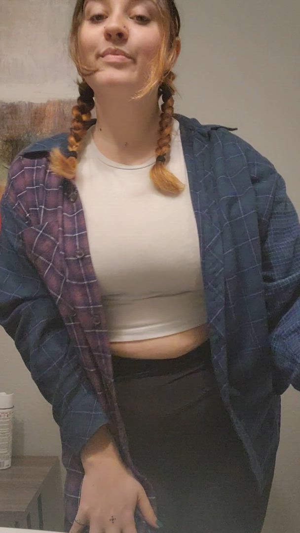 Layla Mitchell <strong>@lonelylaylaaa</strong> in butt plug ass bbw porn video