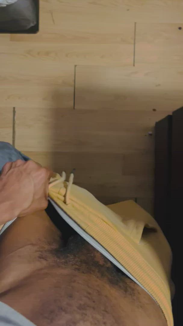 Lemonade <strong>@cupidguapo</strong> in masturbating big dick cumshot porn video
