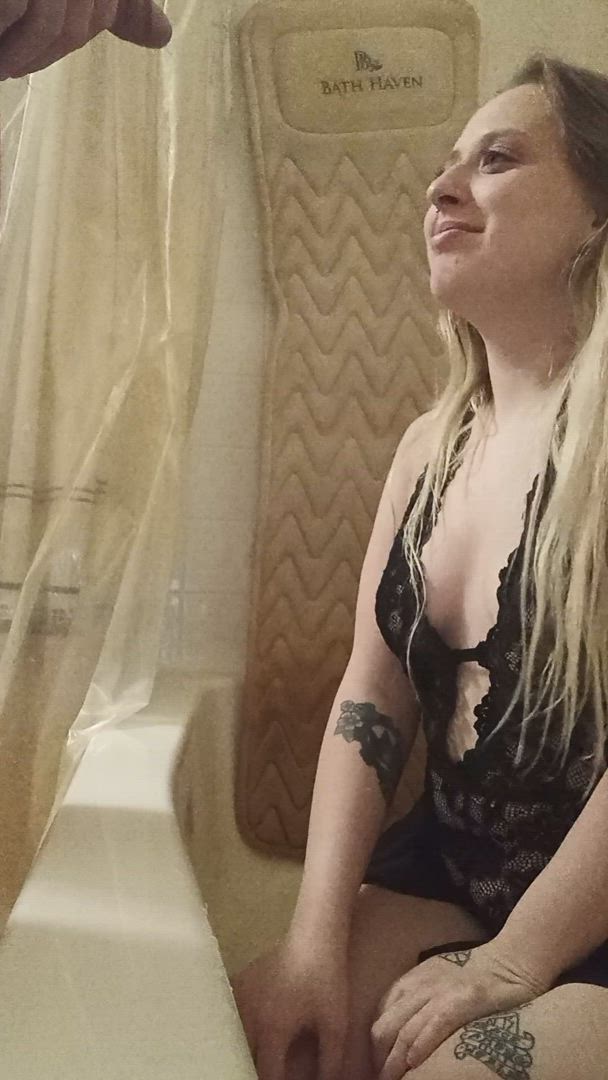 Lenababyxo <strong>@lenamayxx</strong> in porn video