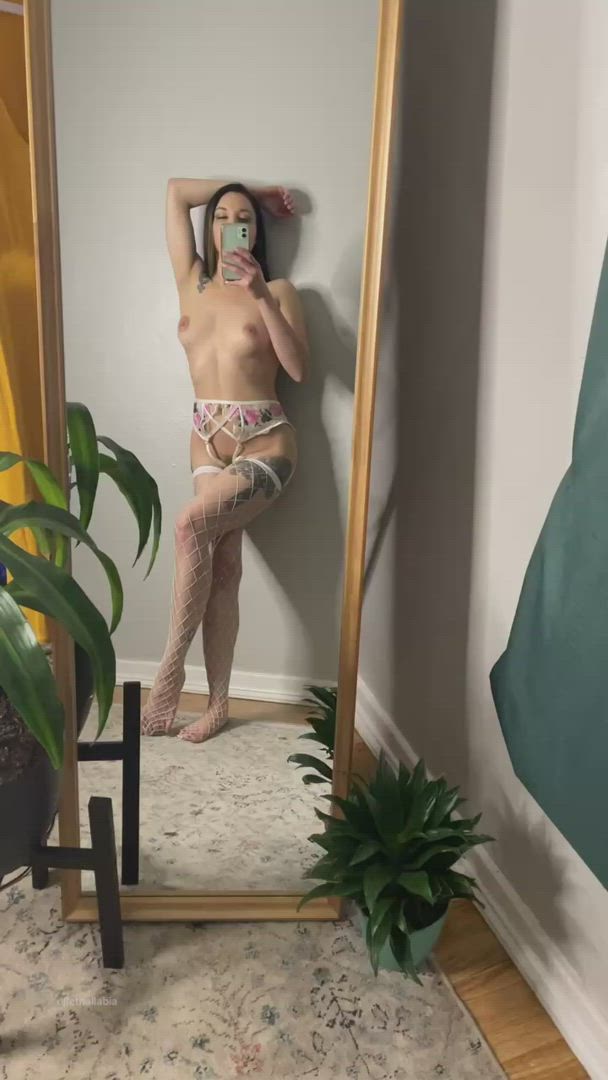 Lethallabia <strong>@lethallabia</strong> in porn video