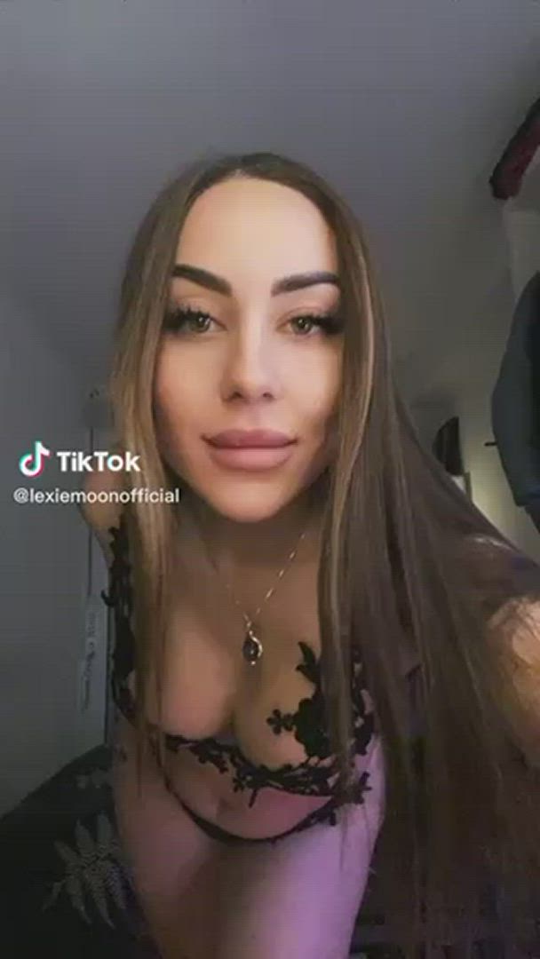 Lexiemoonxxx <strong>@lexiemoonx</strong> in porn video