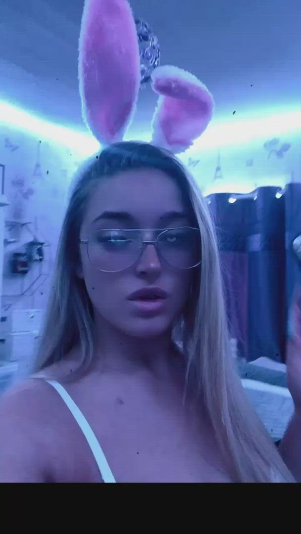 Lightmilf86 <strong>@diamondcrystalx</strong> in nipple piercing bunny tits porn video