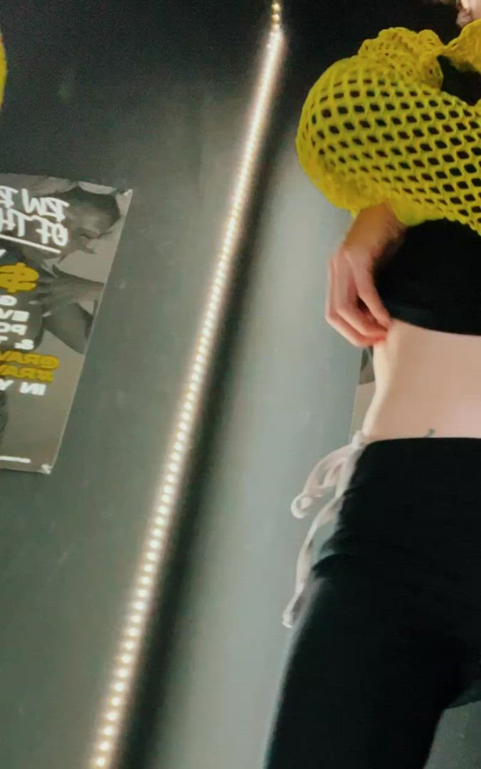 Lilone_97 <strong>@techno_temptress</strong> in dressing room 18 years old barely legal small tits amateur college redhead petite strip porn video