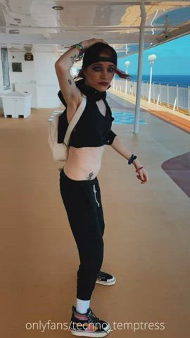 Lilone_97 <strong>@techno_temptress</strong> in small tits college cruise porn video