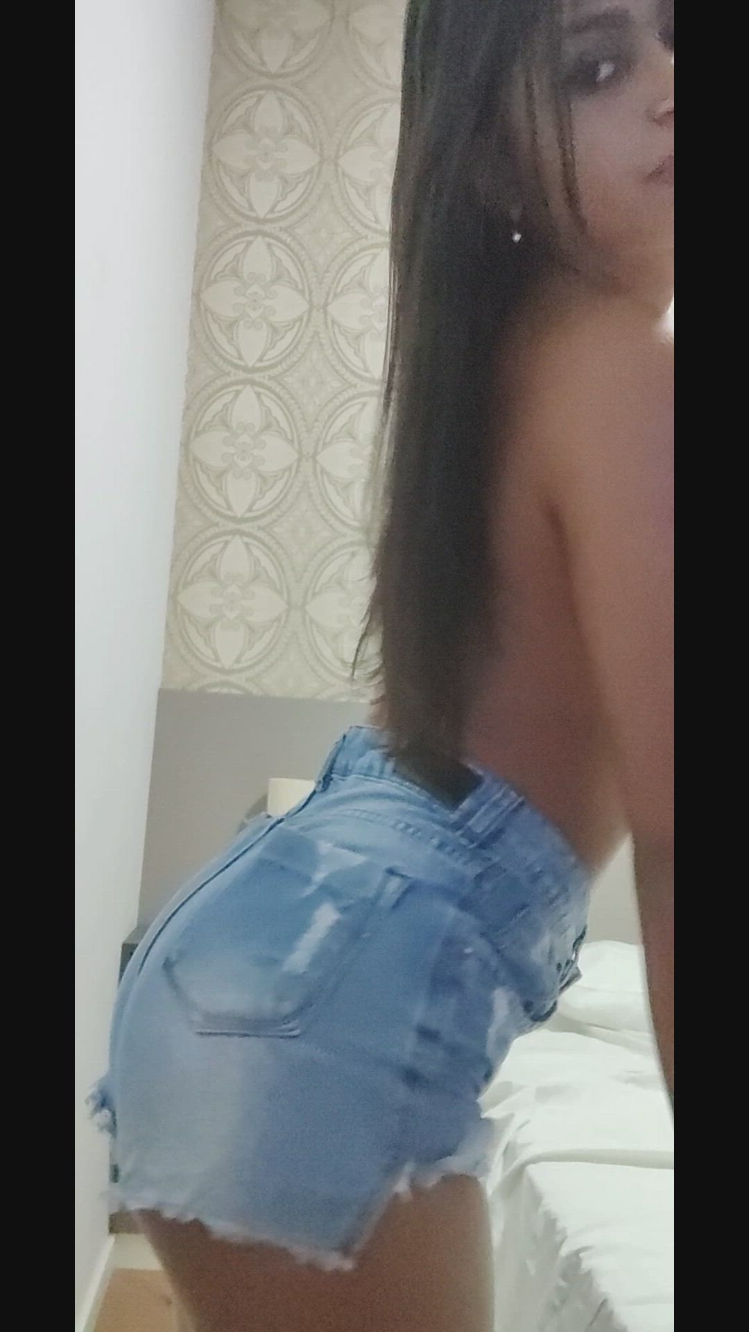 Lindagiles3 <strong>@lindagiles3</strong> in porn video