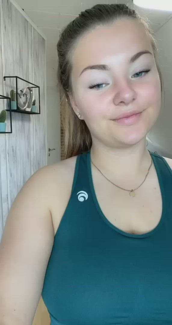 Lisaangelina <strong>@lisaangelinaa</strong> in natural tits prettyevil leggings big ass workout porn video
