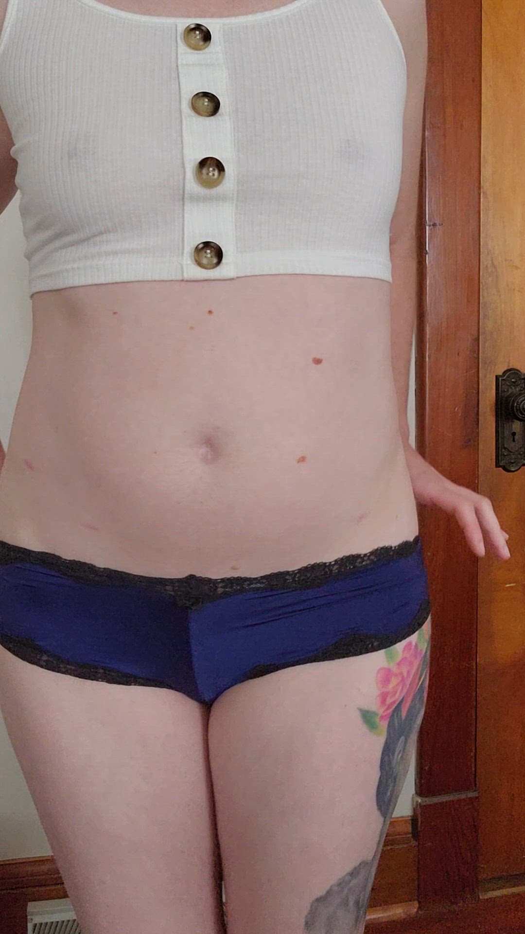 Lola Loveless <strong>@lolaloveless</strong> in see through clothing amateur cute porn video