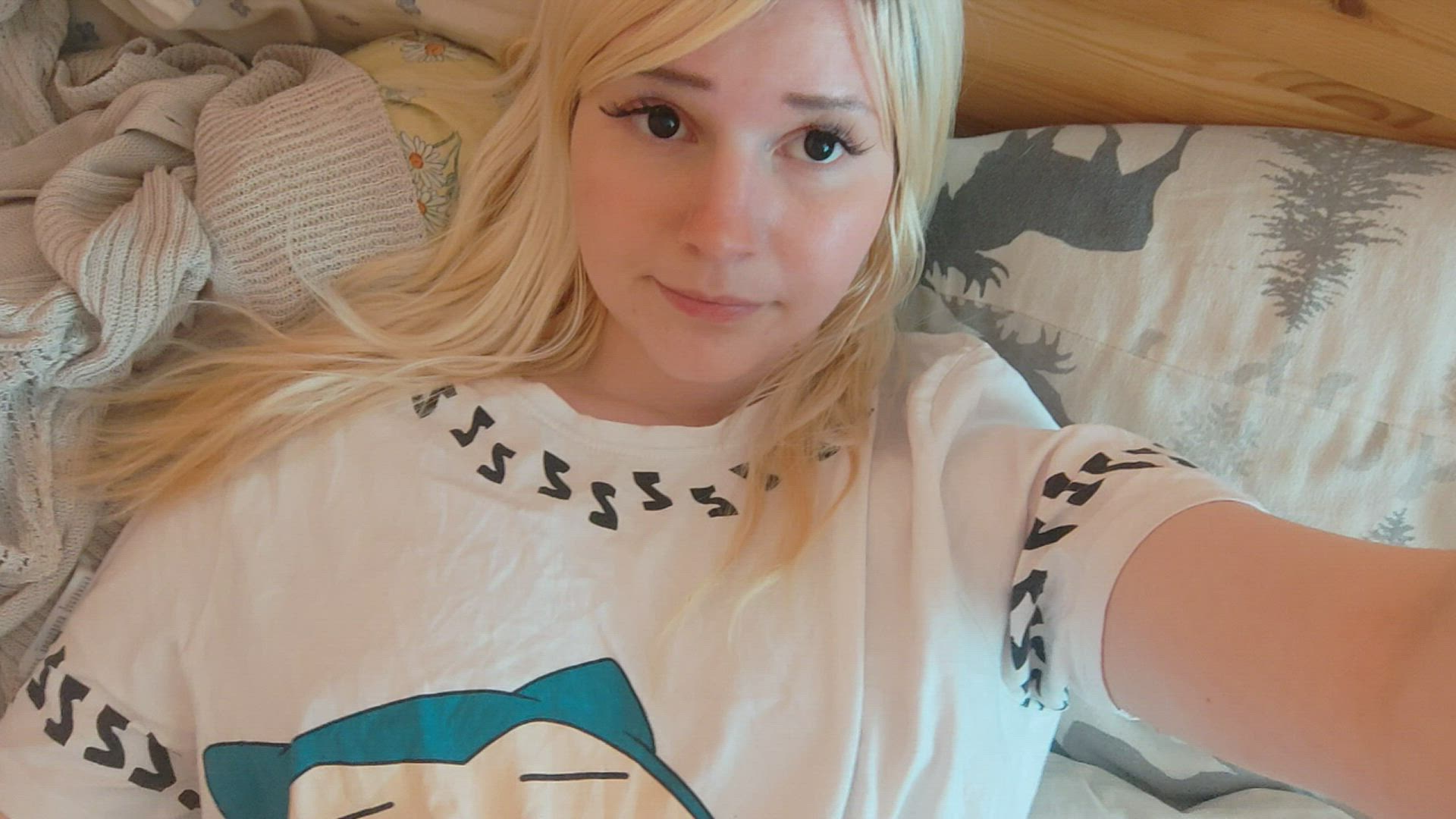 Lola <strong>@deerlola19</strong> in porn video