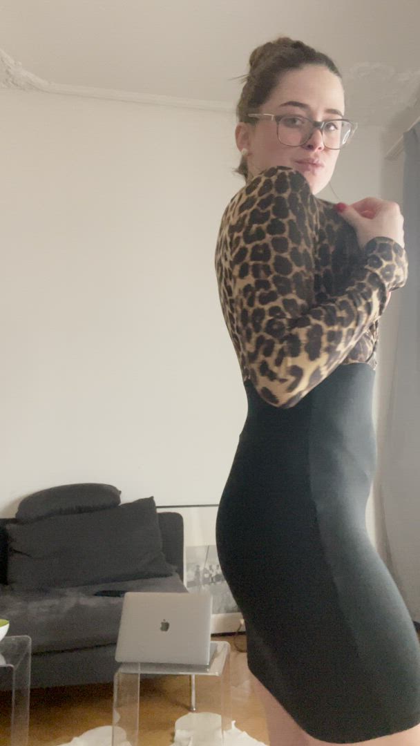 Louisaagent <strong>@louisaagent</strong> in porn video