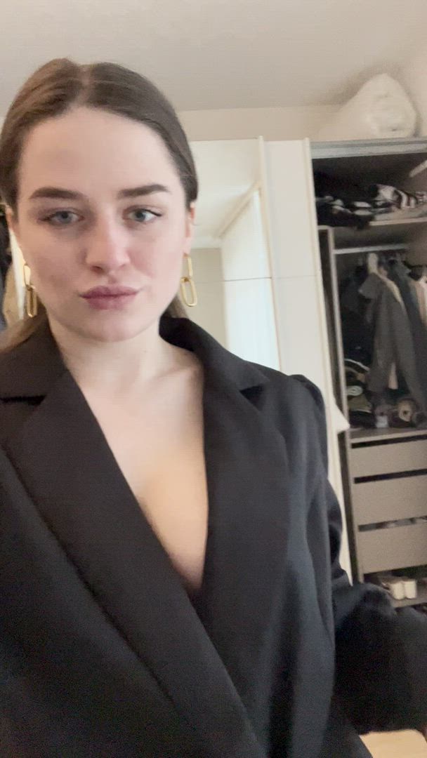 Louisaagent <strong>@louisaagent</strong> in porn video