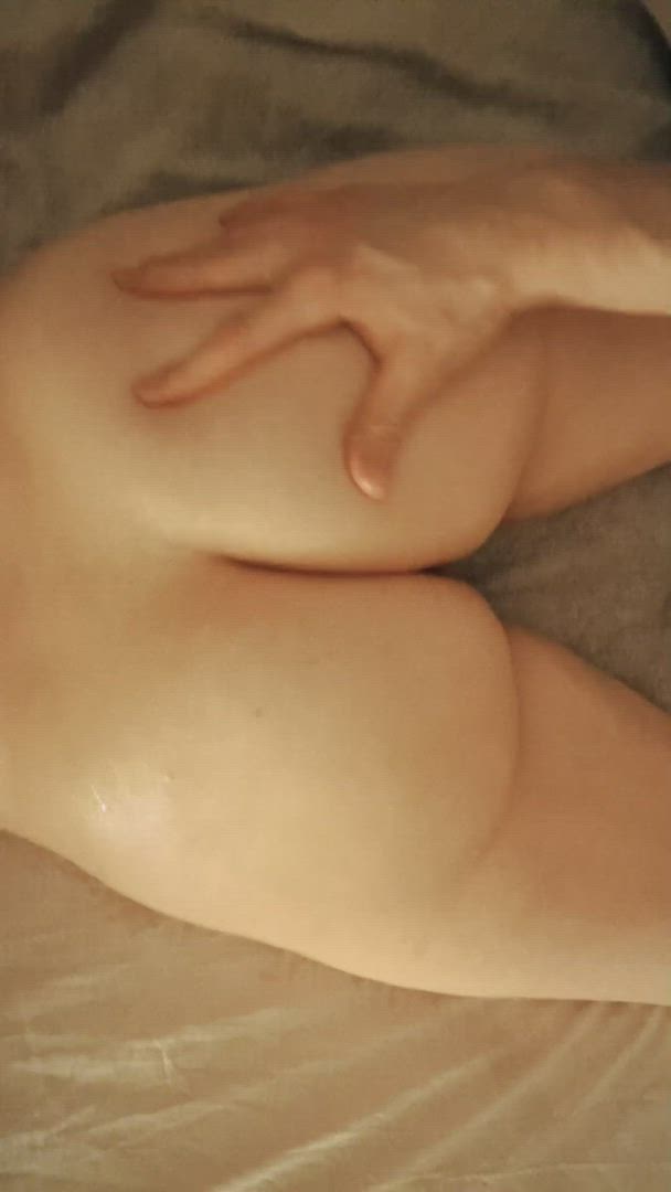 Louunaa <strong>@louunaaa</strong> in porn video