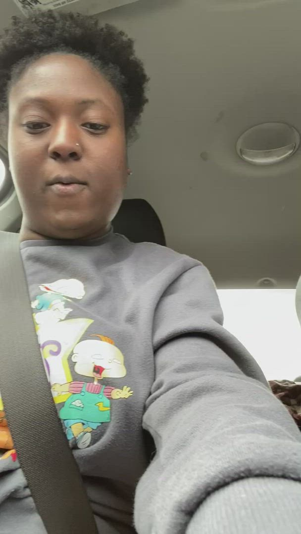 Lovelyjanay13 <strong>@lovely_janay</strong> in natural tits flashing car porn video