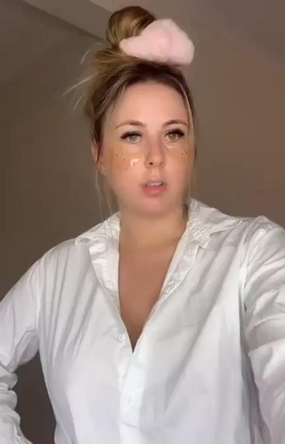 Lucydawson <strong>@lucydawsonxo</strong> in natural tits amateur blonde porn video