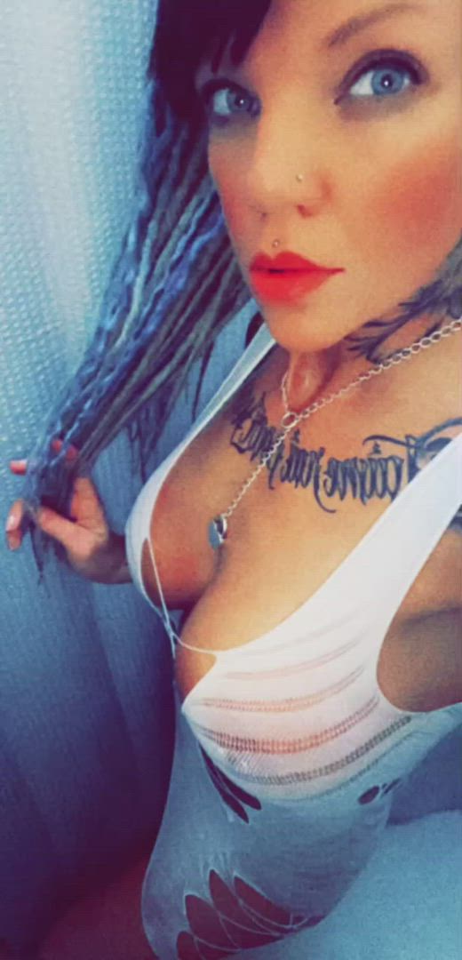 LynLuv <strong>@filthyltlthing</strong> in big tits dripping dress porn video