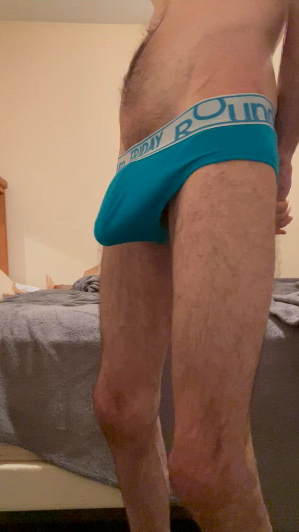 M <strong>@hungmike</strong> in big dick jerk off bulgexxl amateur cock bwc porn video