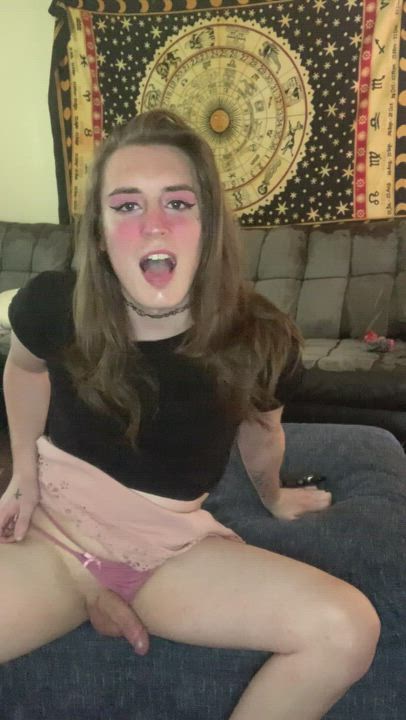  <strong>@maeleecutieee</strong> in porn video