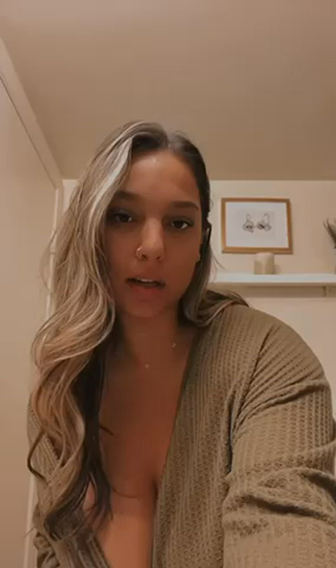 Melrrrossee <strong>@mel.rrrossee</strong> in huge natural tits amateur boobs porn video