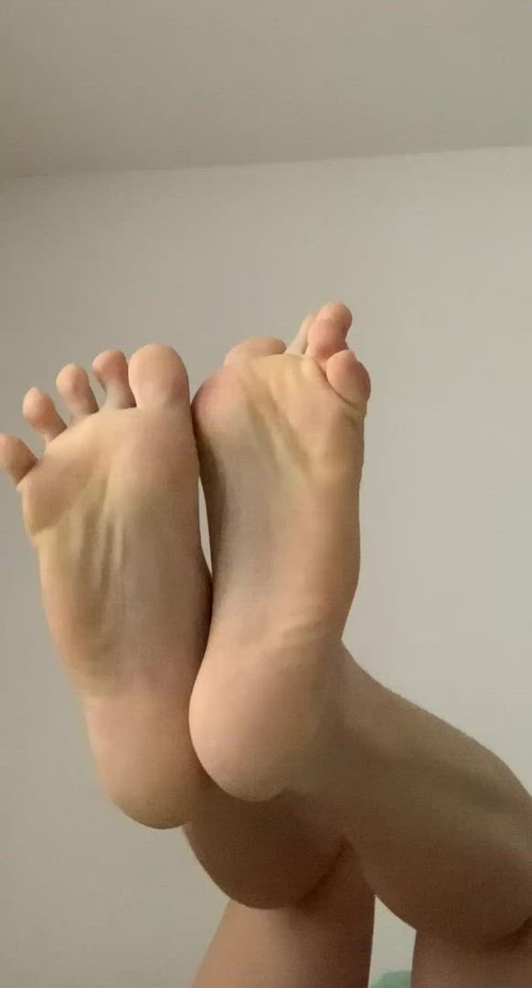 MeoMeo  <strong>@naughty_theres</strong> in cum on feet amateur cute porn video