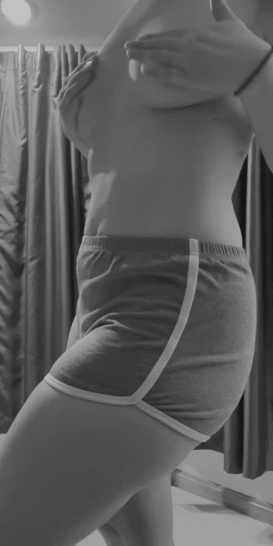 Milkymama88 <strong>@nicolette8869</strong> in bubble butt jiggling ass porn video